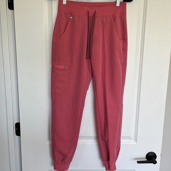 SOLD FIGS Zamora Jogger Scrub Pants Pink size Women's XS - Picture 1 of 10